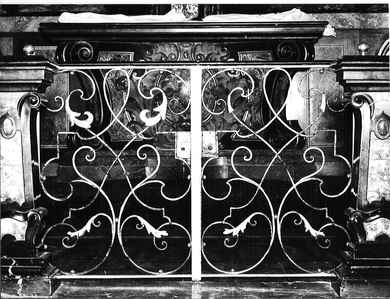 cancellata di cappella, opera isolata - bottega lombarda (sec. XVIII)