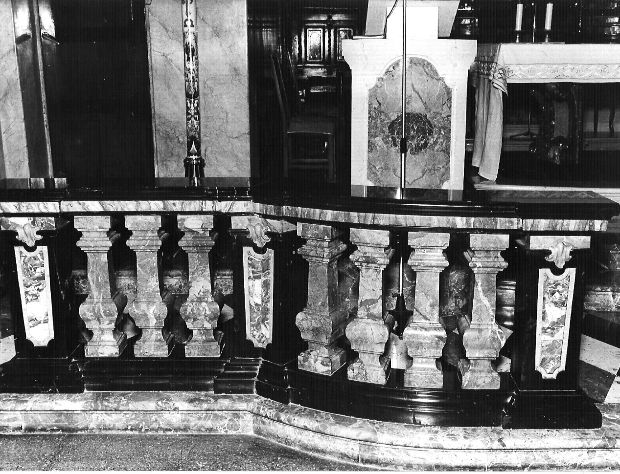 balaustrata, opera isolata - bottega lombarda (inizio sec. XVII)