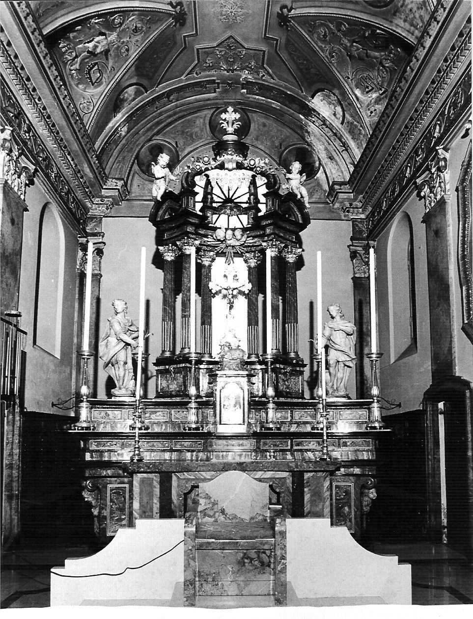 altare maggiore, complesso decorativo - bottega lombarda (sec. XVIII)