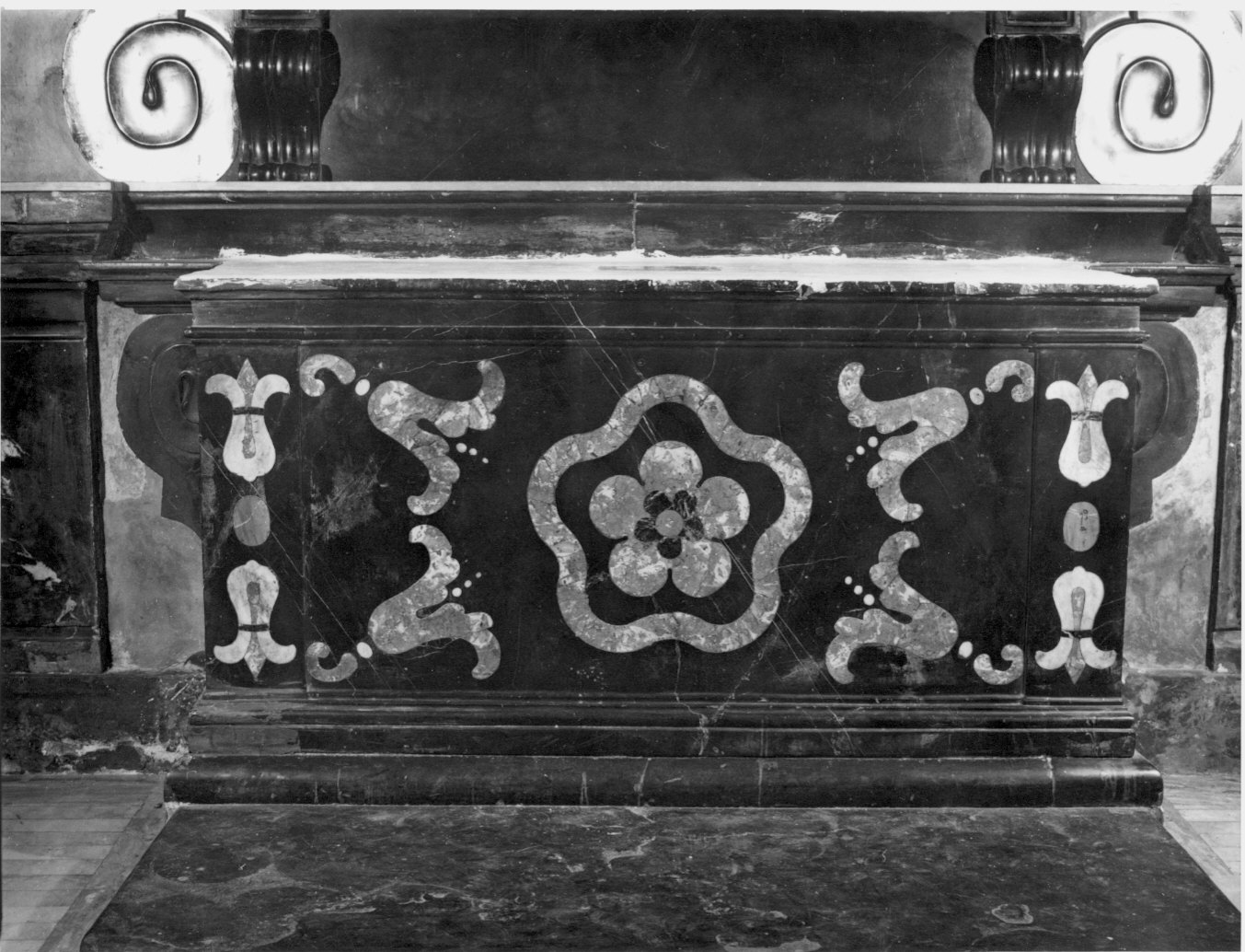 paliotto, opera isolata - bottega lombarda (sec. XVIII)