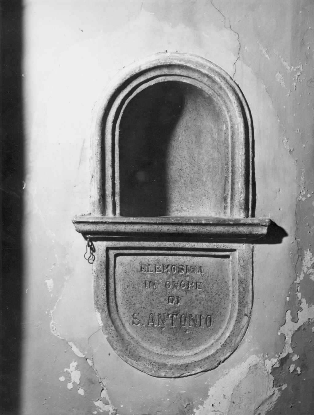 cassetta per elemosine a muro, pendant - bottega lombarda (inizio sec. XX)