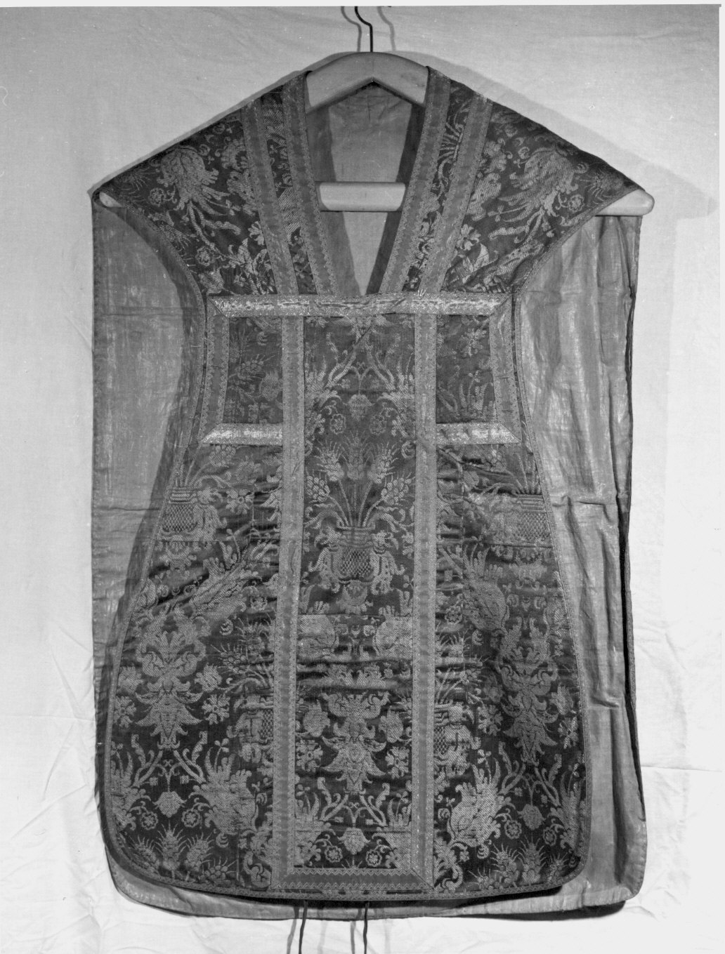 pianeta, opera isolata - manifattura lombarda (fine/inizio secc. XVII/ XVIII)