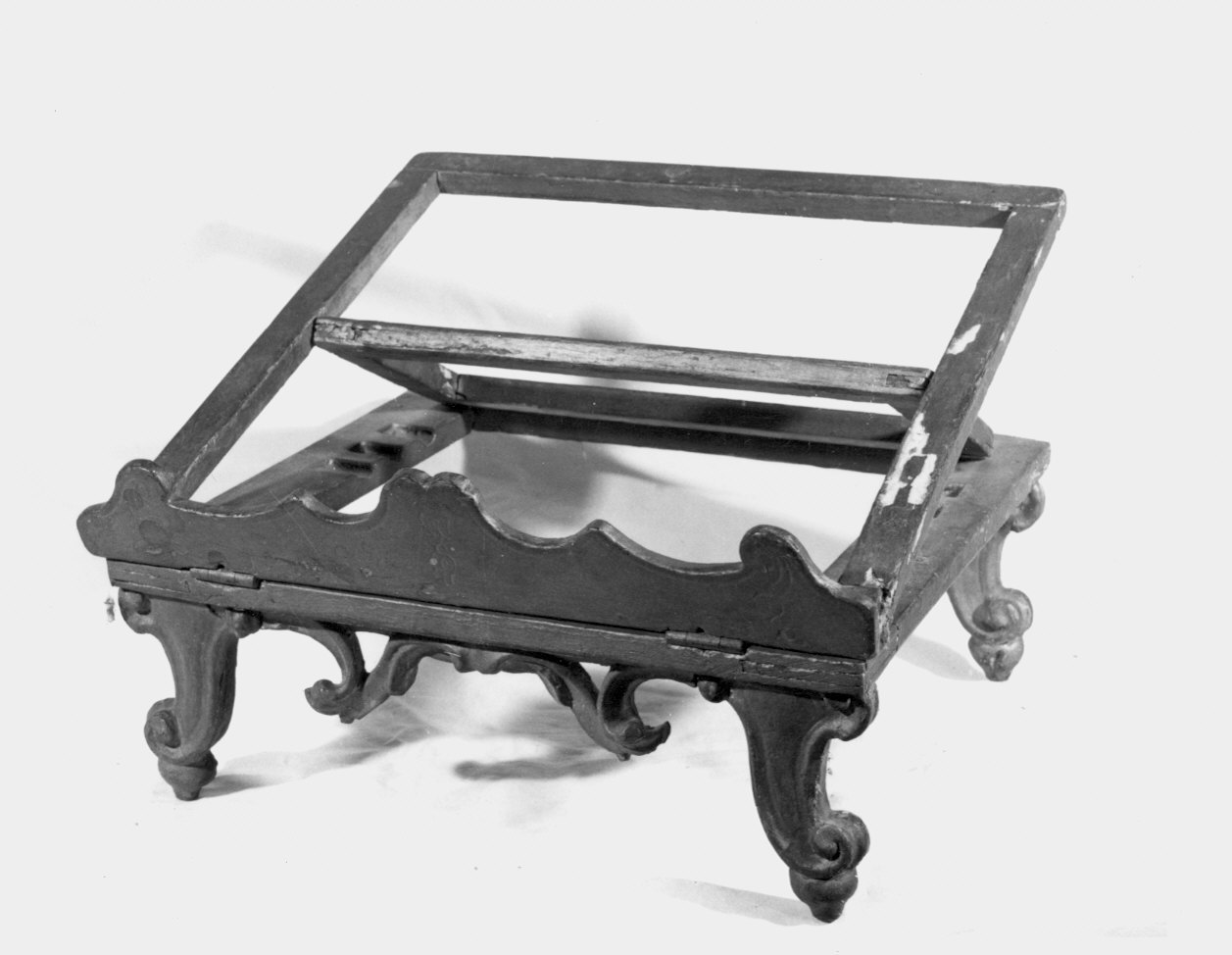 leggio pieghevole, opera isolata - bottega lombarda (fine/inizio secc. XVII/ XVIII)