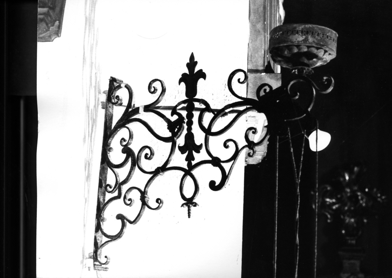 candeliere da parete, coppia - bottega italiana (sec. XIX)