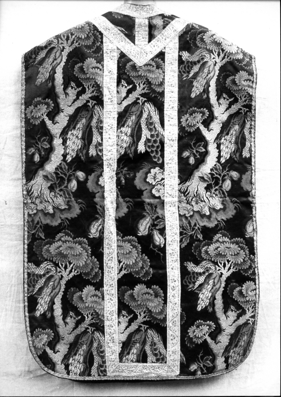 paramento liturgico, insieme - manifattura lombarda (inizio sec. XIX)