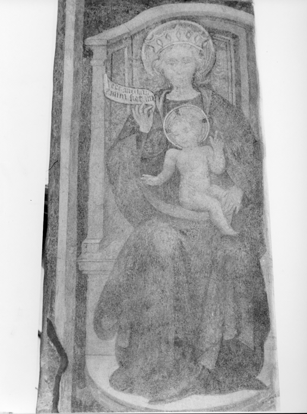 Madonna in trono con Bambino (dipinto murale, opera isolata) di Asenelis Petrus de (sec. XV)