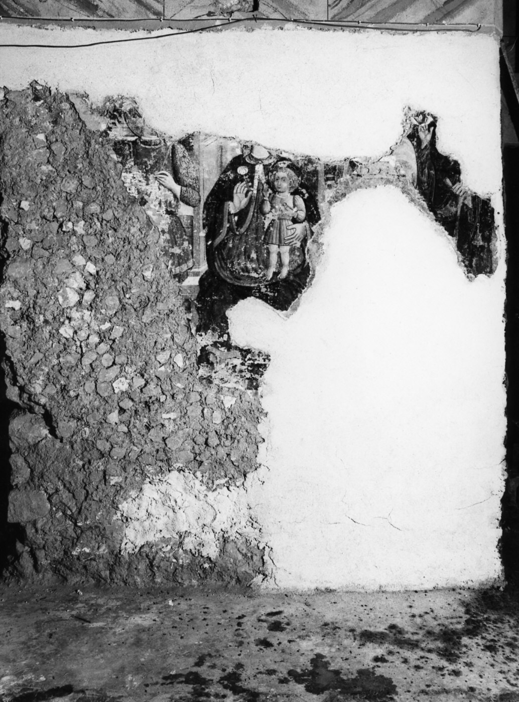 Madonna con Bambino e santi (dipinto murale, frammento) - ambito lombardo (seconda metà sec. XV)