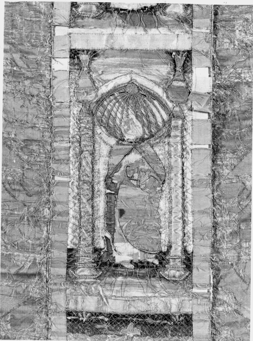 Santo (decorazione a ricamo) - manifattura lombarda (sec. XV)