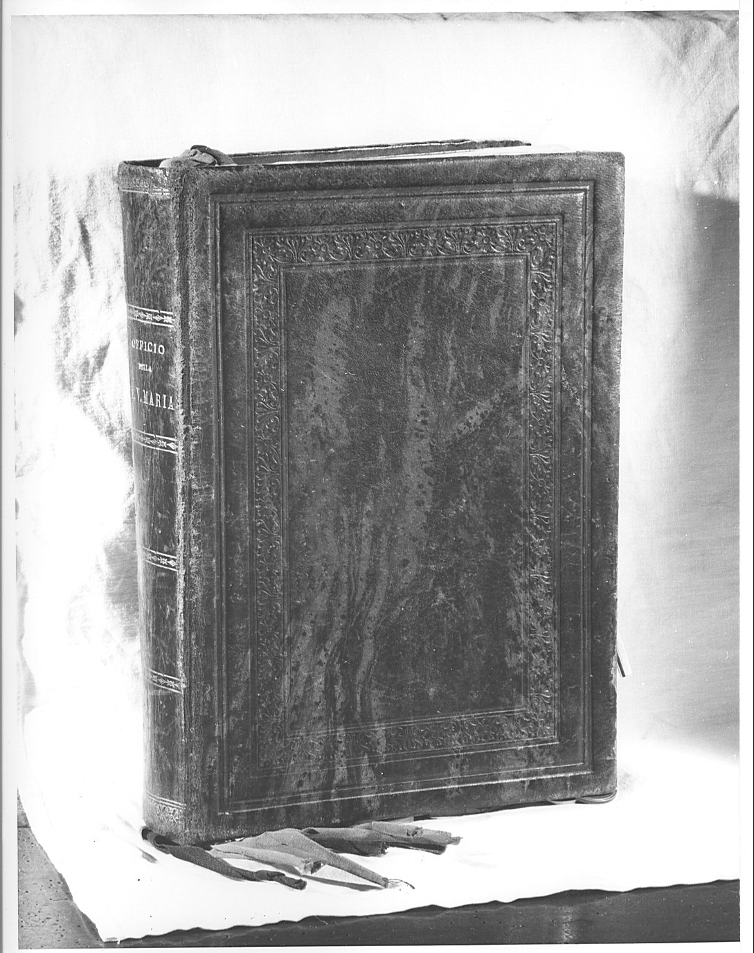 coperta di libro liturgico, opera isolata - bottega lombarda (sec. XIX)