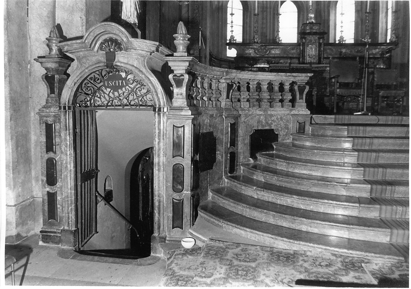 portale, coppia - bottega lombarda (metà sec. XIX)