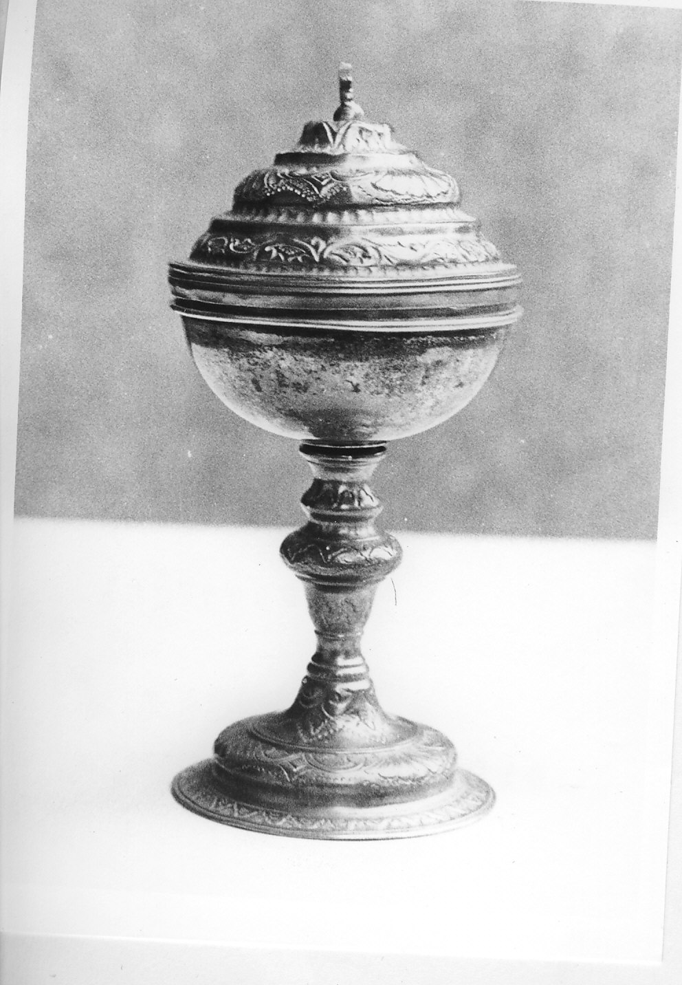 pisside, opera isolata - bottega italiana (sec. XIX)