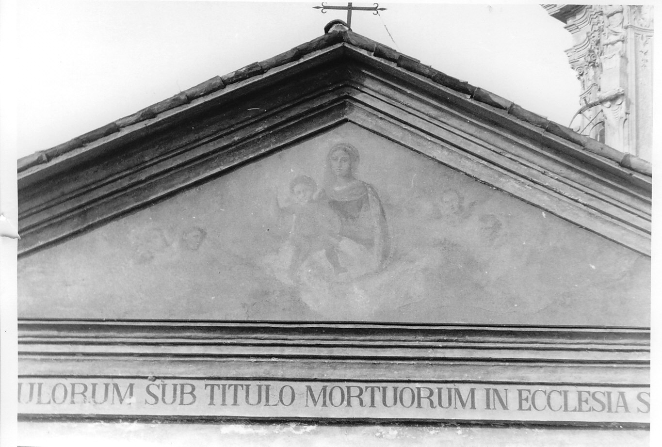 Madonna con Bambino (dipinto murale, opera isolata) di Garberini Giovan Battista (attribuito) (seconda metà sec. XIX)