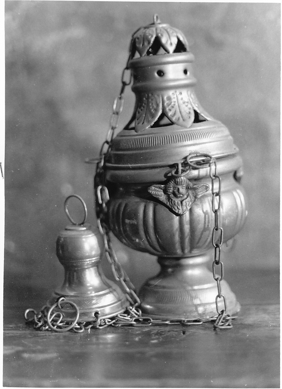 turibolo, opera isolata - bottega lombarda (fine/inizio secc. XIX/ XX)