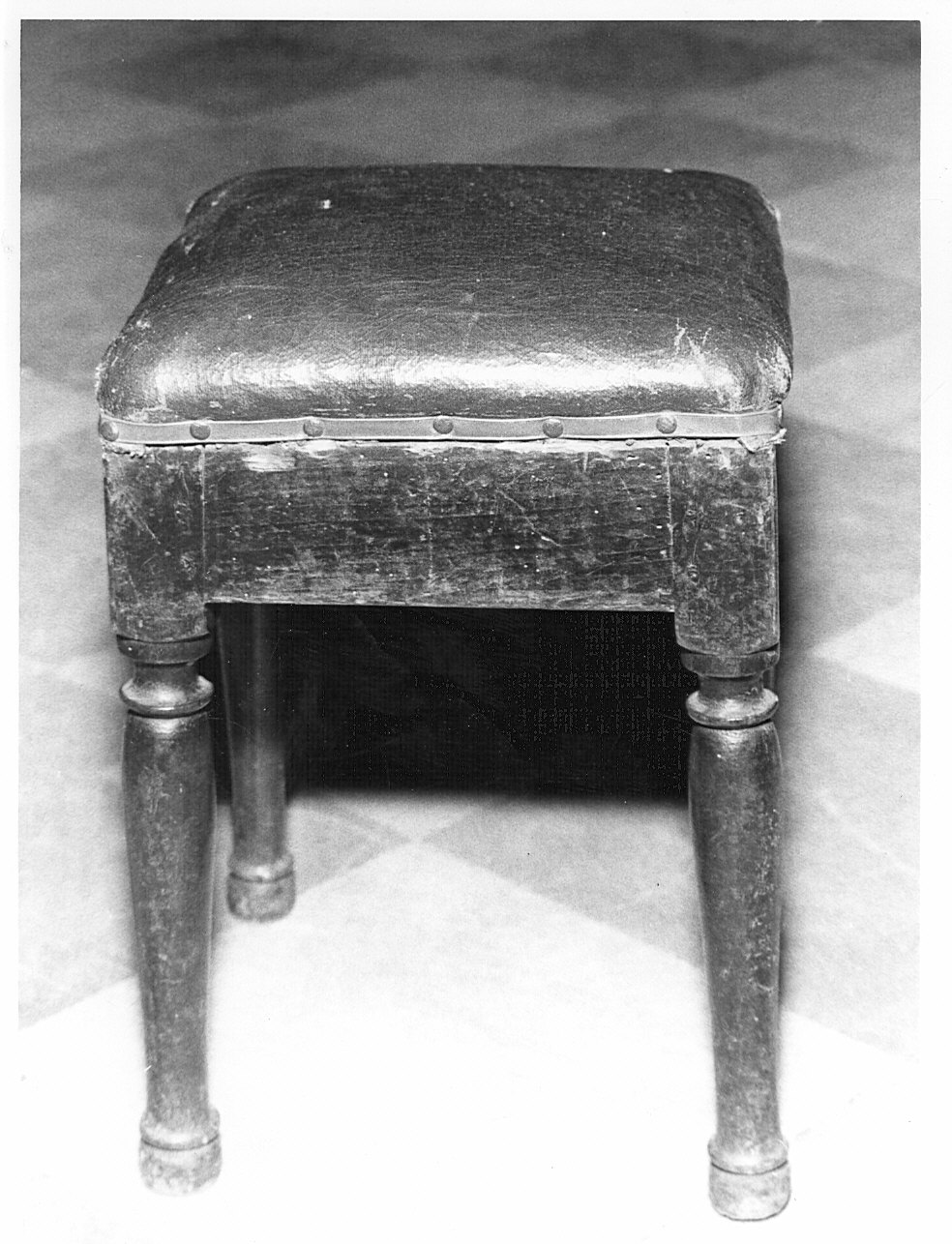 sgabello, serie - bottega lombarda (sec. XIX)