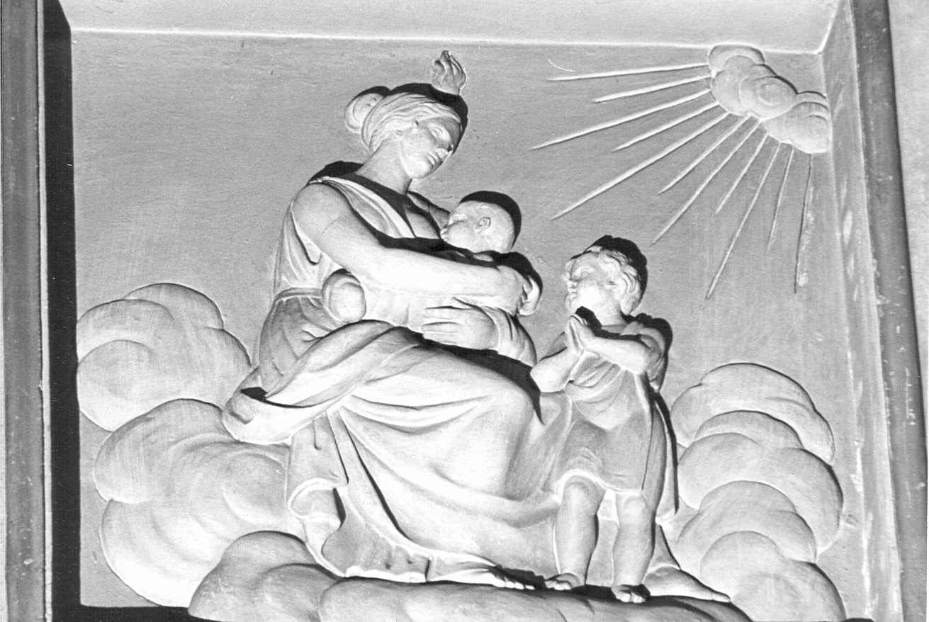 La Carità, Carità (rilievo) di Rivetta Valerio (attribuito) (sec. XIX)