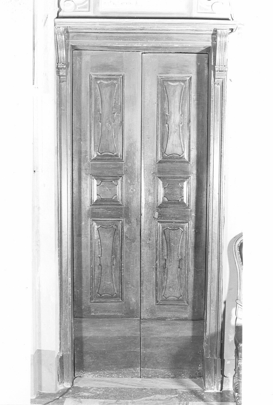 porta - a due battenti, serie - bottega lombarda (secc. XVIII/ XIX)