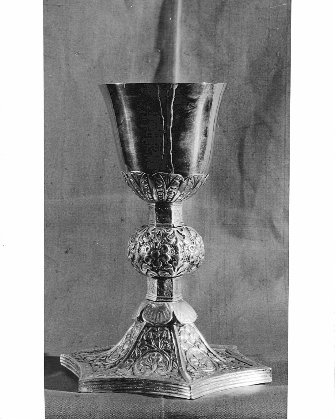 calice, opera isolata - bottega lombarda (fine/inizio secc. XVI/ XVII)