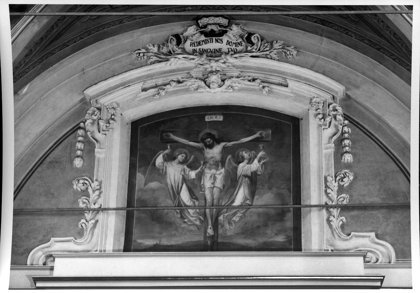 crocifissione di Cristo (dipinto murale, opera isolata) di Villa Antonio (sec. XX)