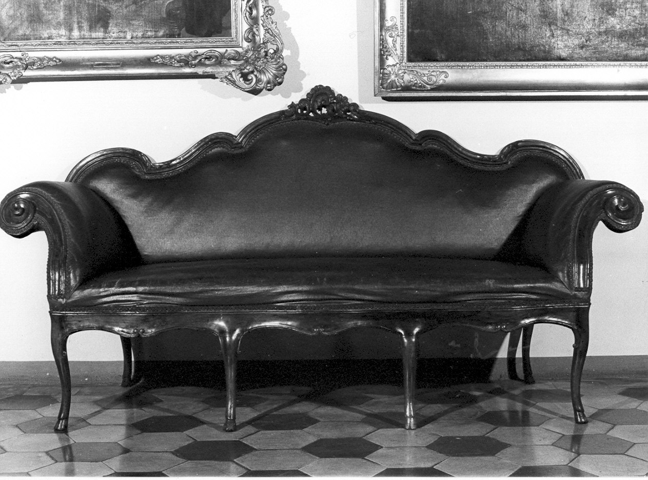 divano - a orecchioni, opera isolata - ambito lombardo (sec. XVIII)