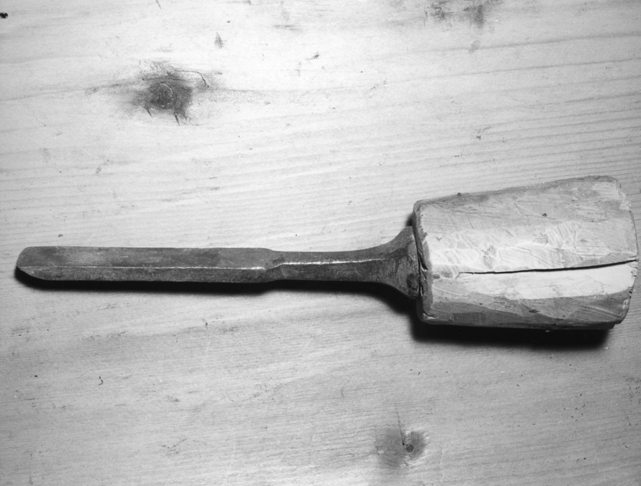 non rilevato (scalpello da falegname) - bottega vigevanese (sec. XX)