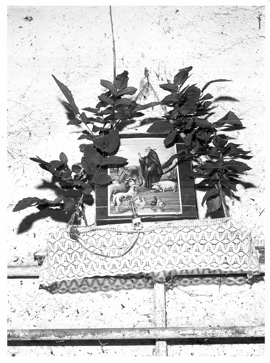 Non rilevato (altarino con immagine sacra) - bottega vigevanese (sec. XX)