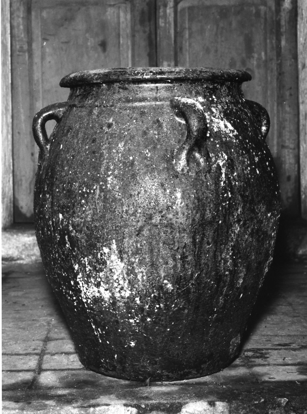 non rilevato (orcio di terracotta) - bottega di Borgomanero? (sec. XX)