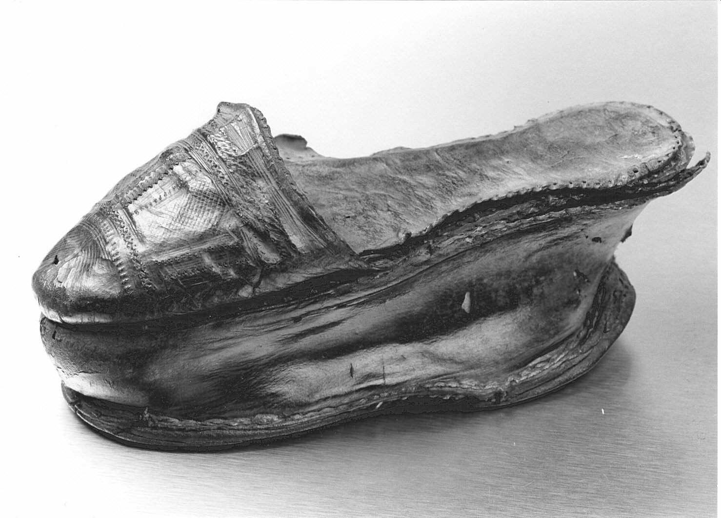 Non rilevato (scarpa femminile) - manifattura (1490/ 1510)