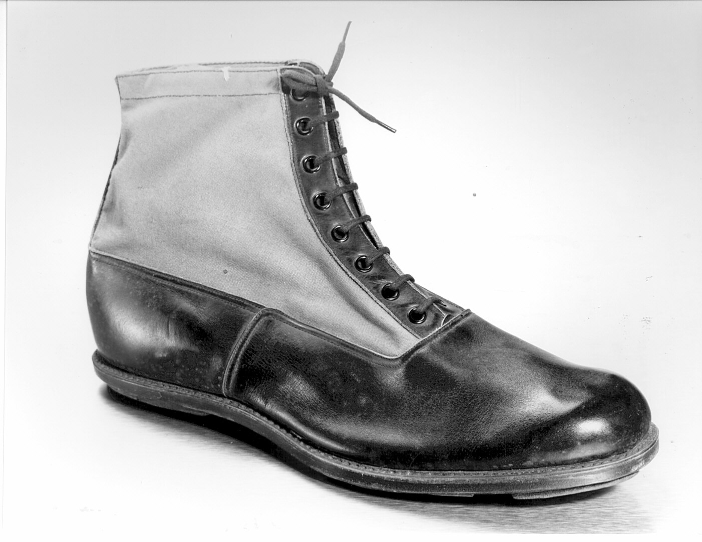 Non rilevato (scarpe da uomo) - manifattura (1930/ 1930)