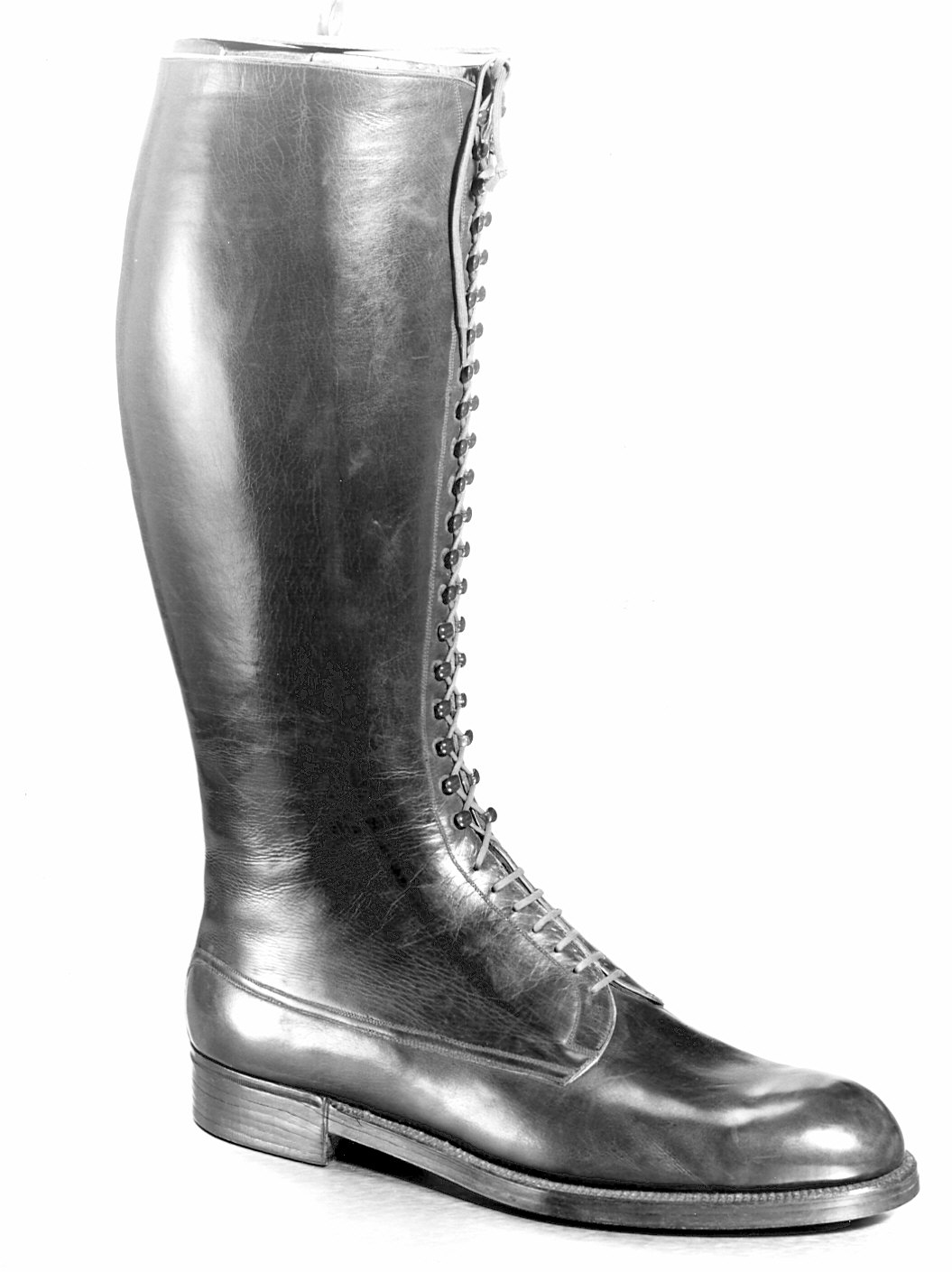 Non rilevato (scarpe da uomo) - manifattura (1935/ 1940)