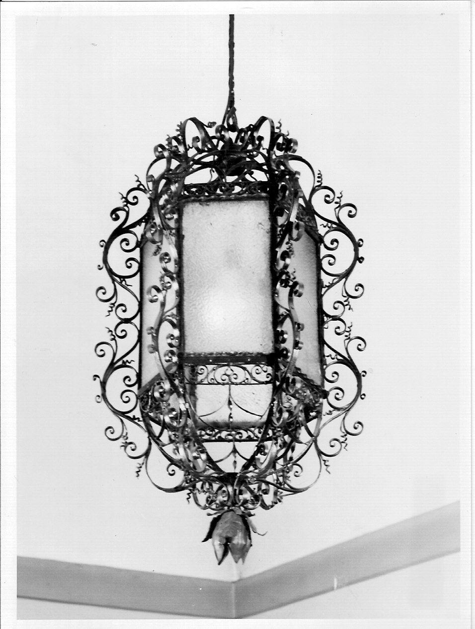 lucerna - pensile, opera isolata - bottega lombarda (inizio sec. XX)