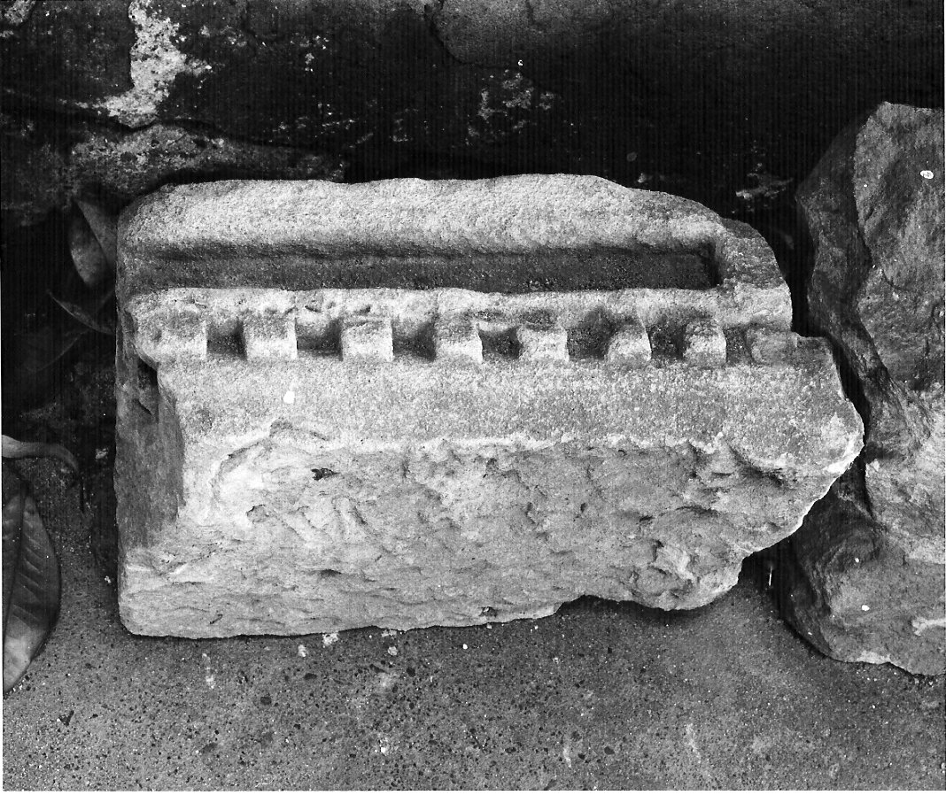 cornice, frammento - bottega lombarda (sec. XII)