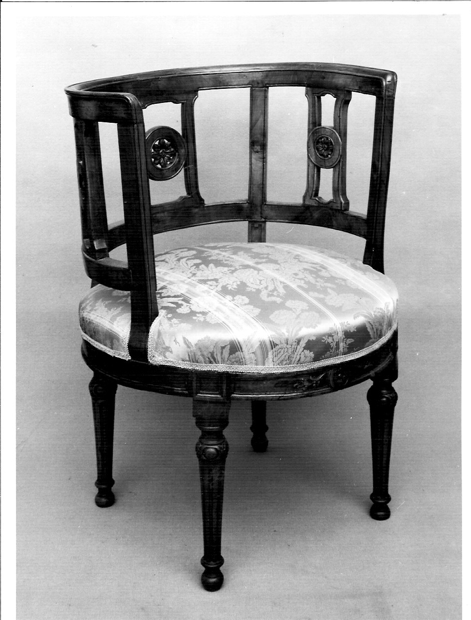 poltroncina, opera isolata - bottega lombarda (fine sec. XVIII)