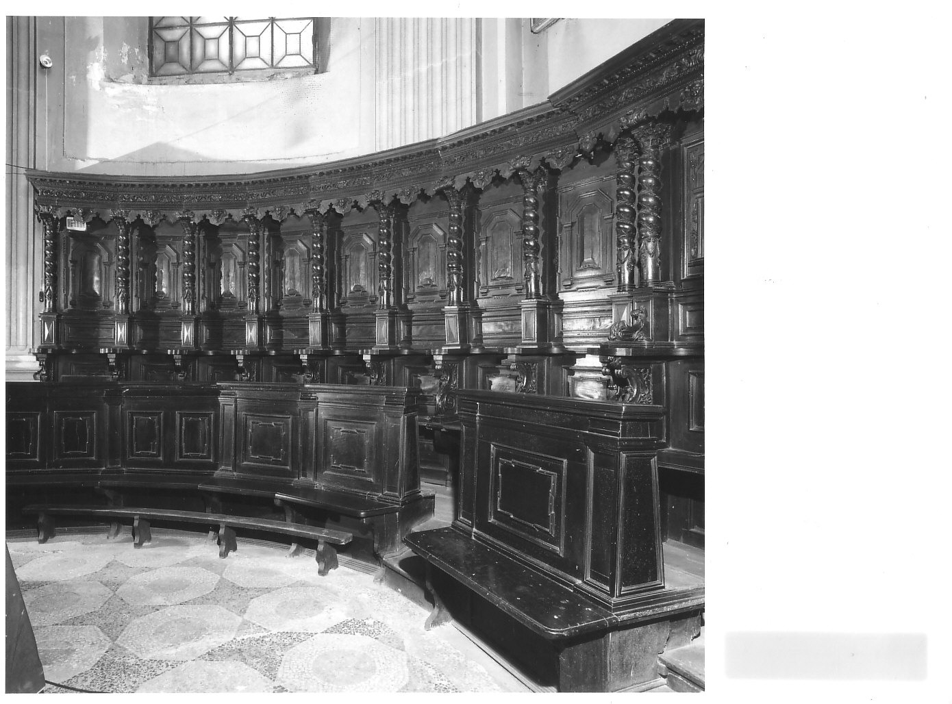 stalli del coro, insieme - bottega lombarda (fine sec. XVIII)