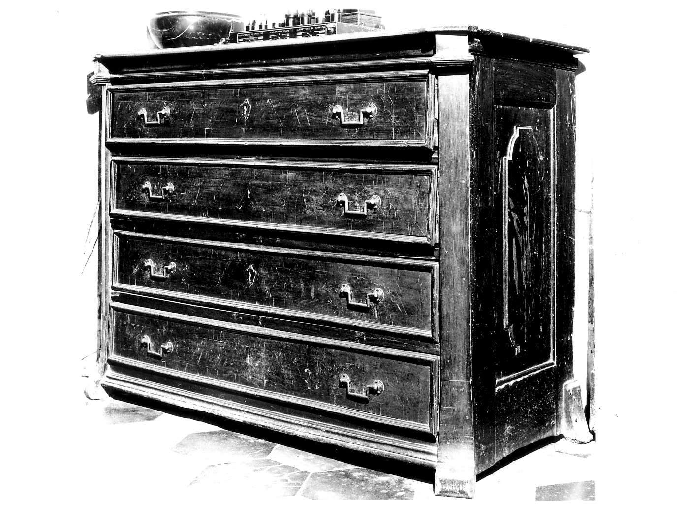 cassettone, opera isolata - bottega pavese (sec. XVIII)