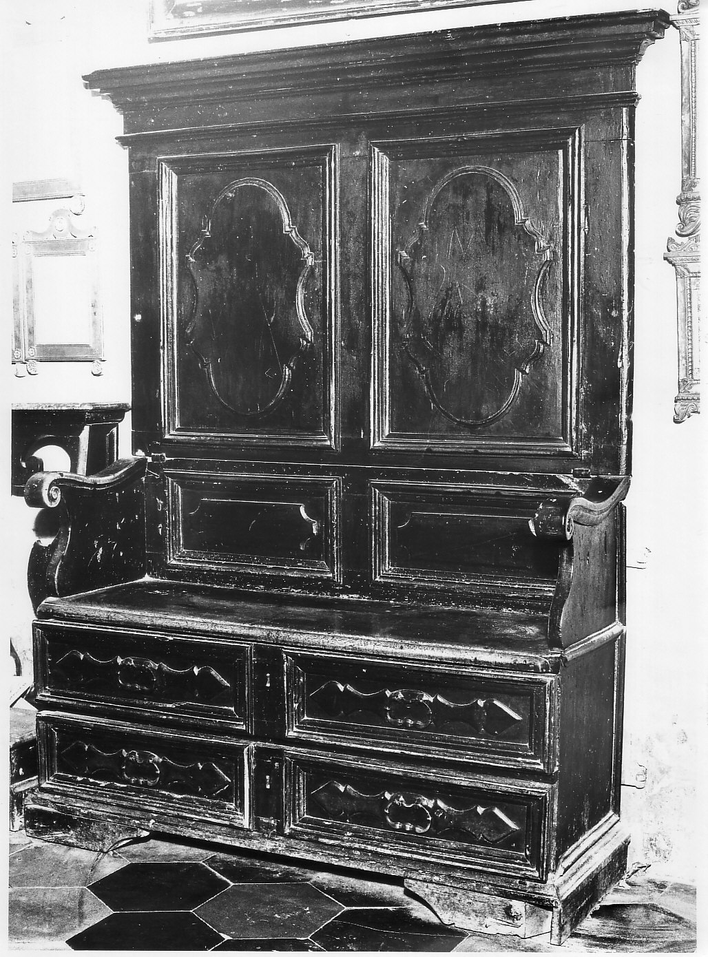 panca con schienale, opera isolata - bottega lombarda (sec. XVIII)