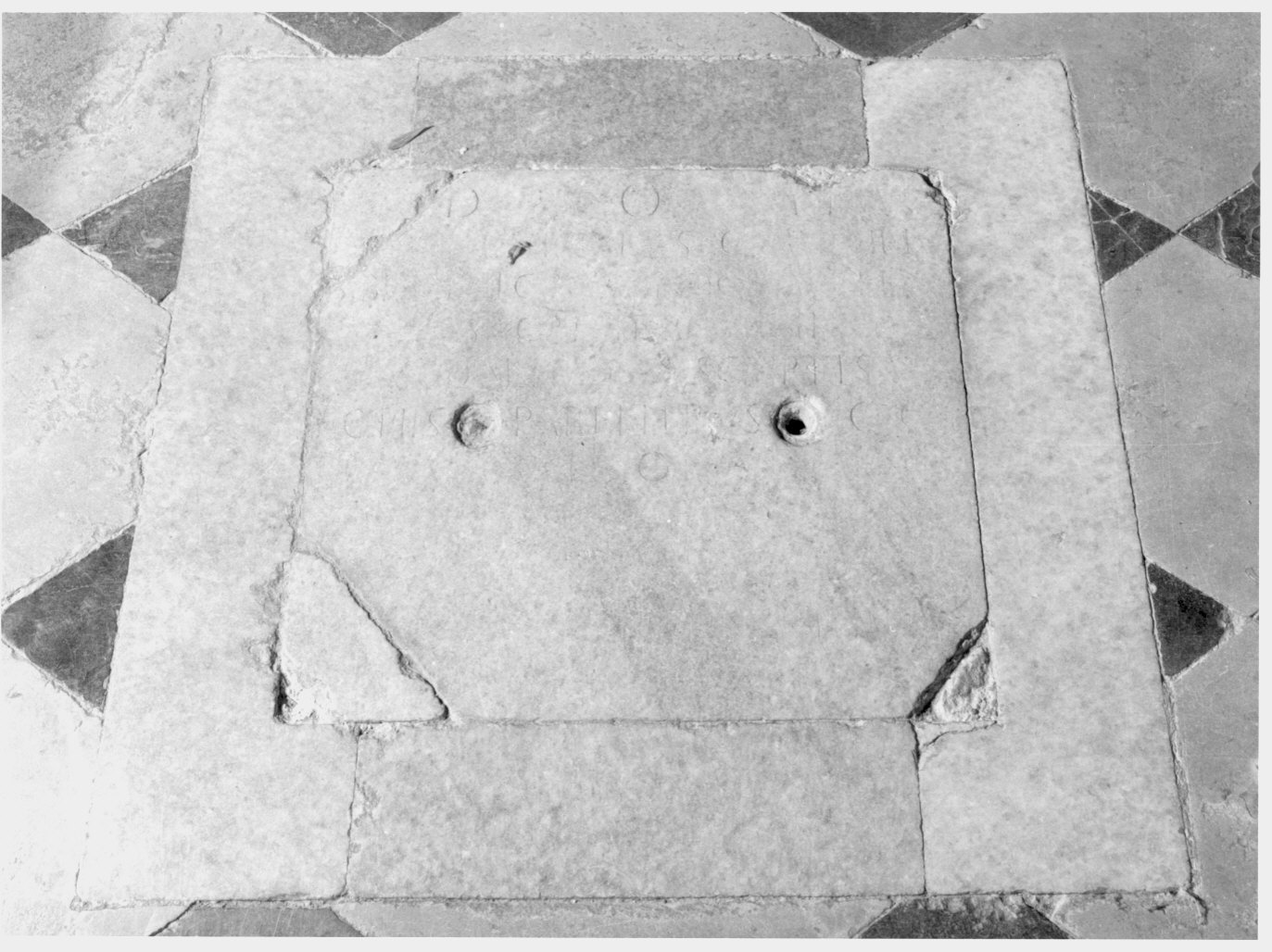 lapide, opera isolata - bottega lombarda (sec. XVII)