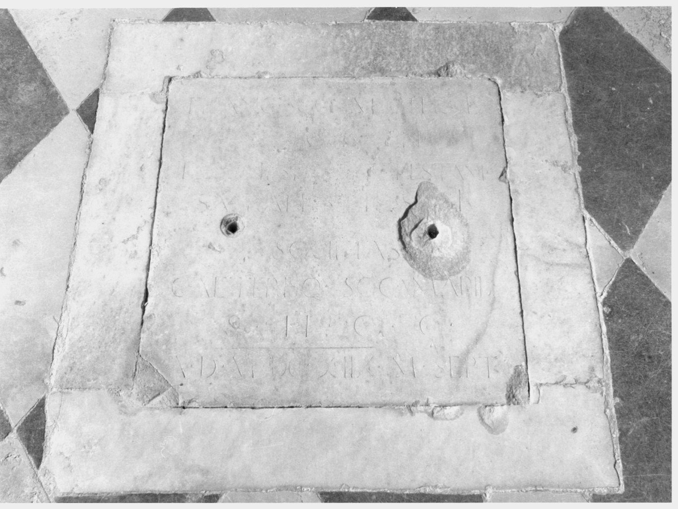 lapide, opera isolata - bottega lombarda (sec. XVII)