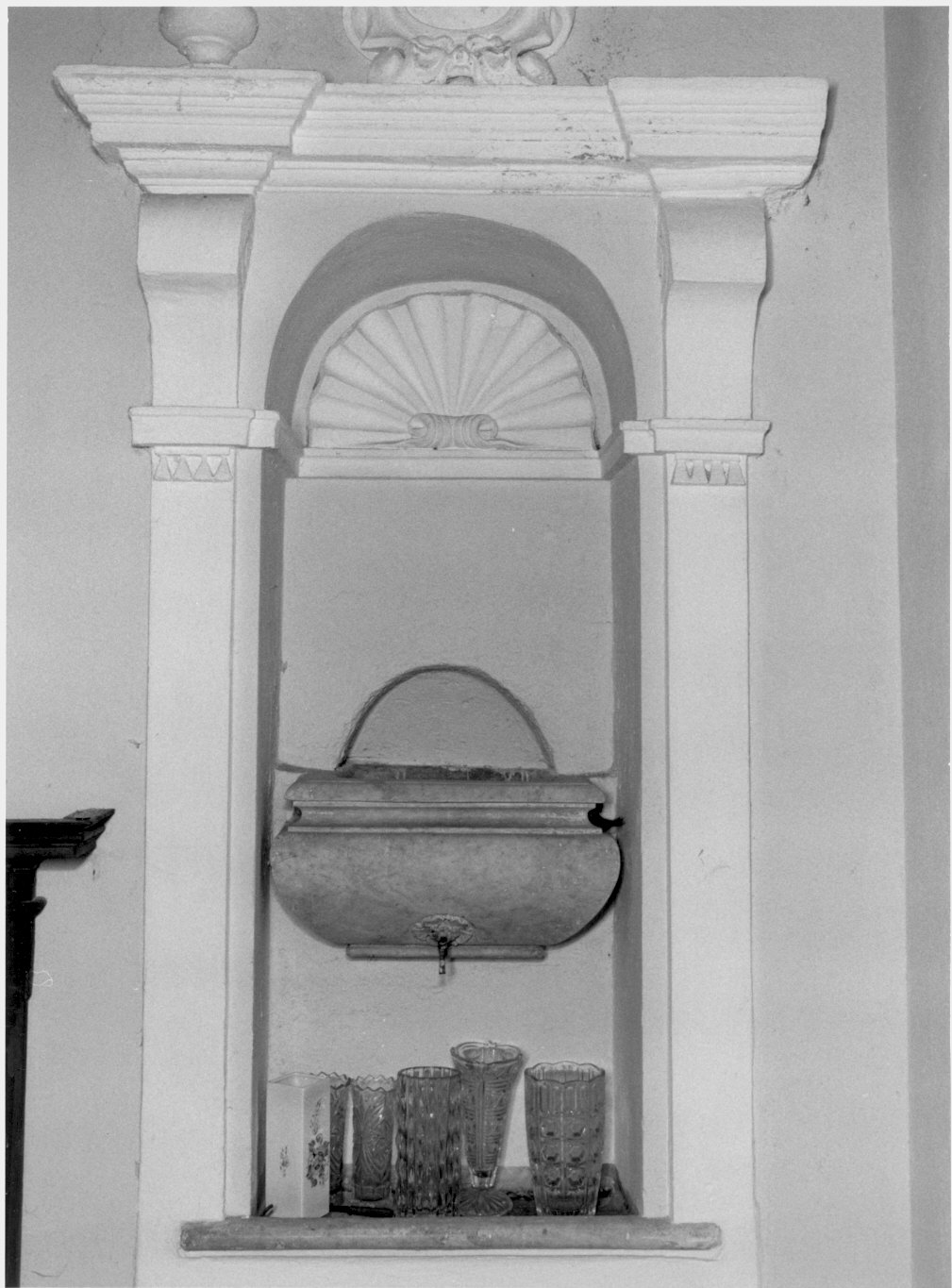 lavabo da sacrestia - bottega lombarda (sec. XVIII)