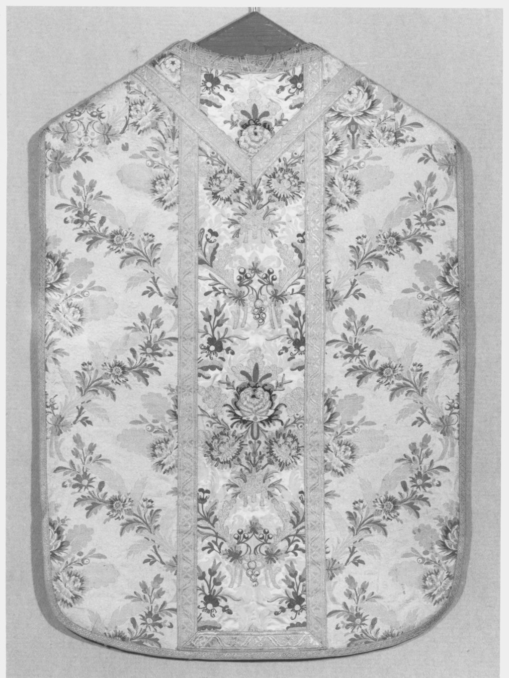 paramento liturgico, insieme - manifattura italiana (prima metà sec. XVIII, sec. XIX)