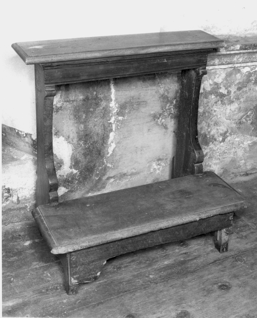 inginocchiatoio - bottega italiana (seconda metà sec. XIX)