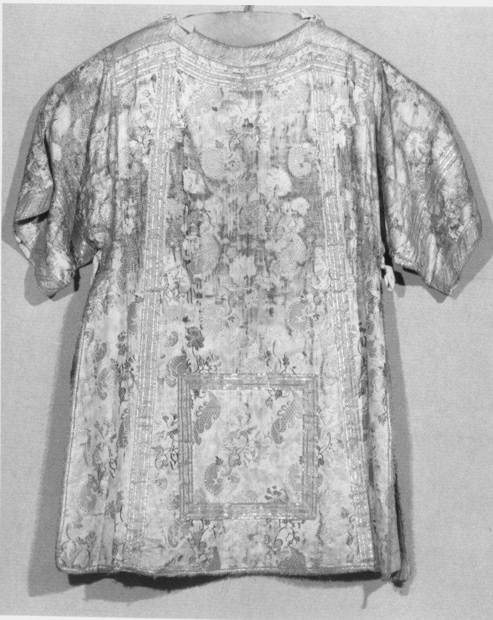 paramento liturgico, insieme - manifattura italiana (secondo quarto sec. XVII)