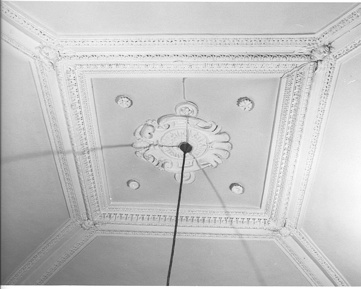 decorazione plastica - bottega comasca (fine/inizio secc. XIX/ XX)