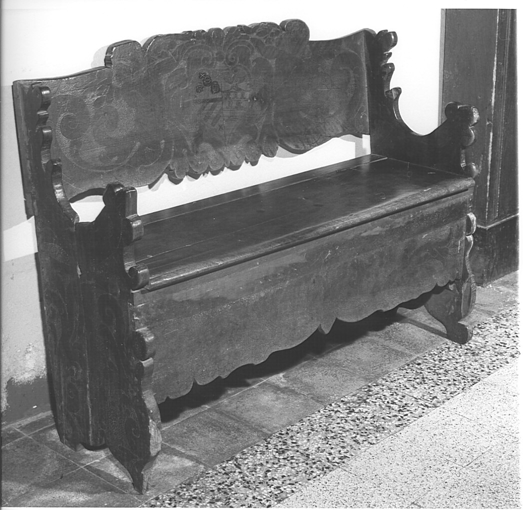 cassapanca, opera isolata - bottega comasca (prima metà sec. XVIII)