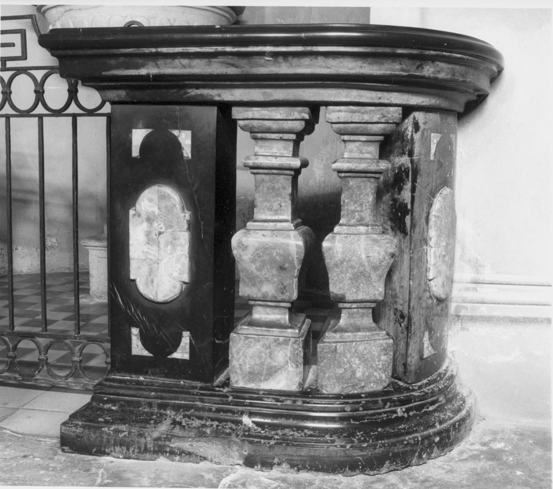 balaustrata del fonte battesimale - bottega lombarda (prima metà sec. XVIII)