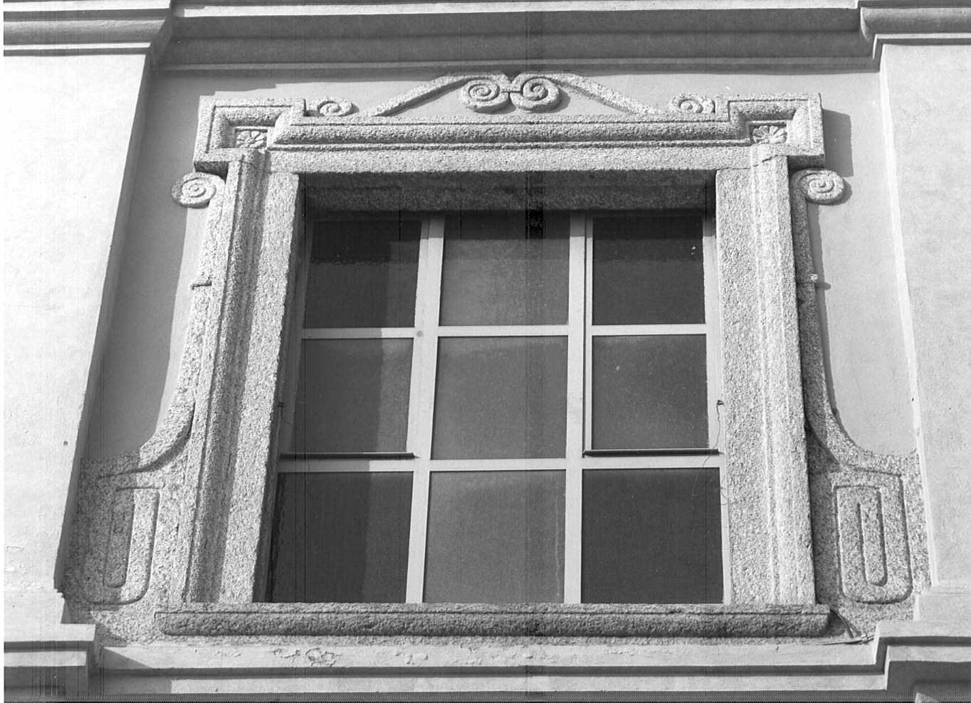 mensola architettonica - bottega lombarda (sec. XVII)