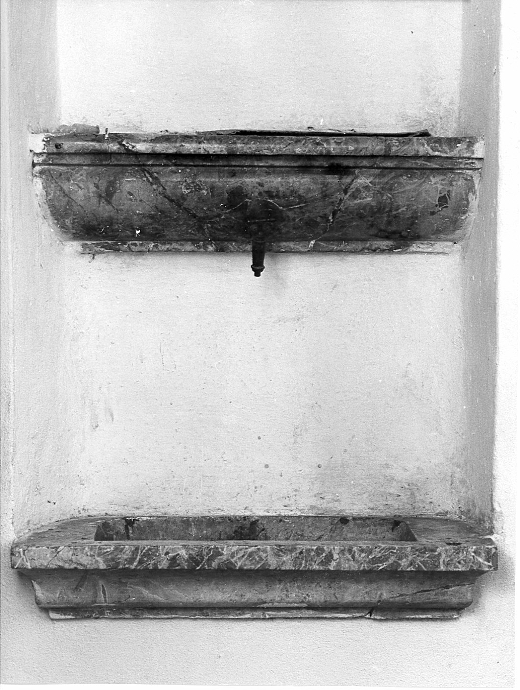 lavabo - bottega lombarda (inizio sec. XVIII)