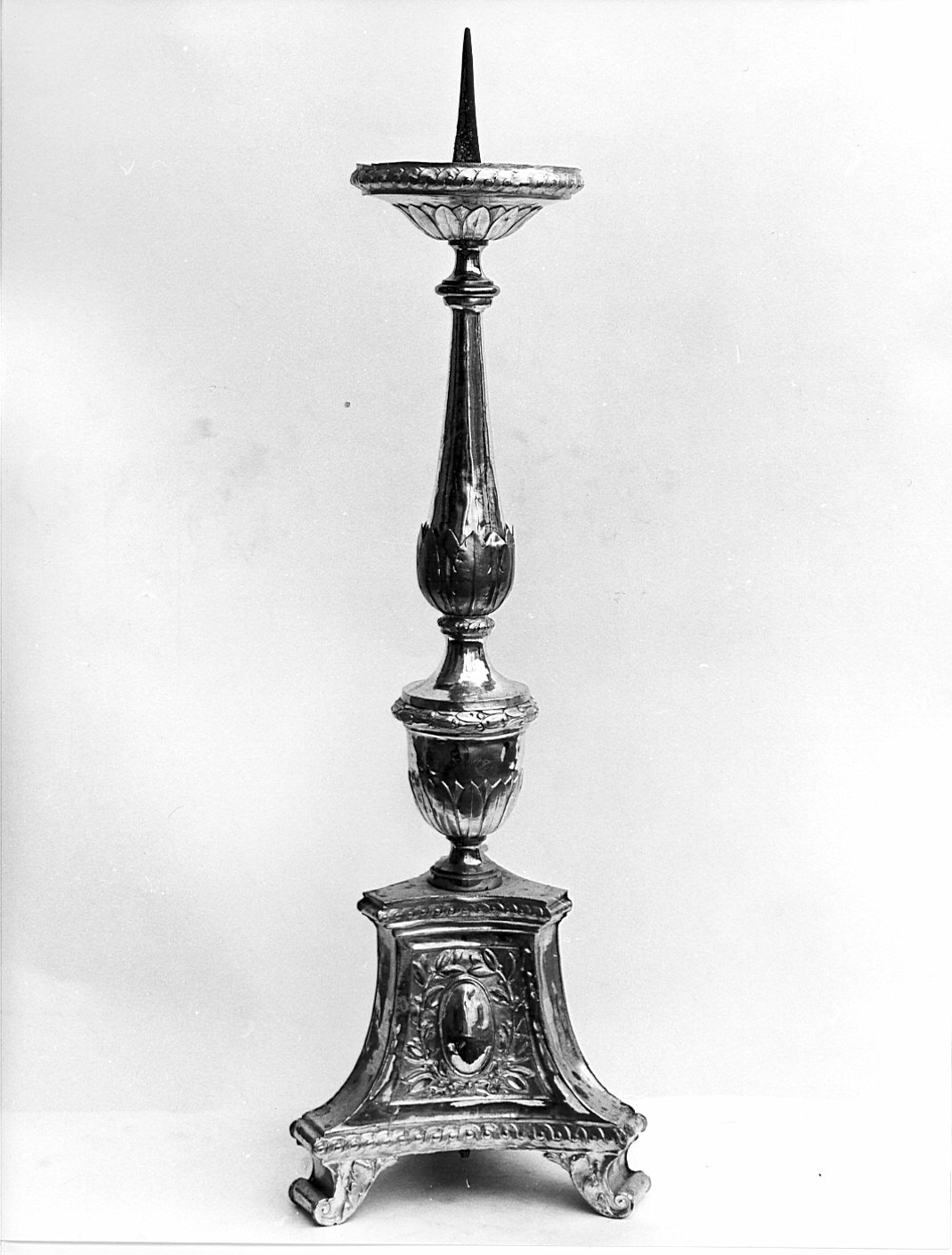 candeliere, serie - bottega lombarda (inizio sec. XIX)