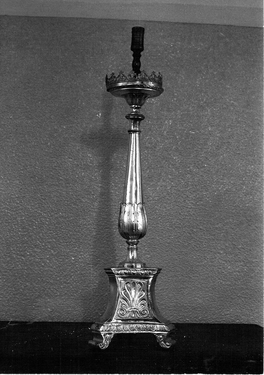 candeliere d'altare, serie - bottega lombarda (sec. XX)