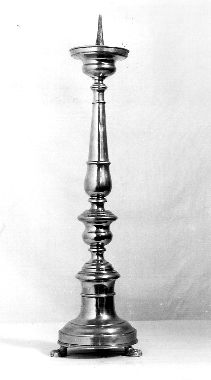 candeliere, coppia - bottega lombarda (fine/inizio secc. XIX/ XX)