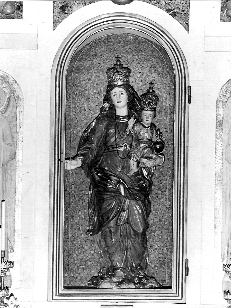 Madonna del Rosario (statua, opera isolata) - bottega lombarda (sec. XVII)